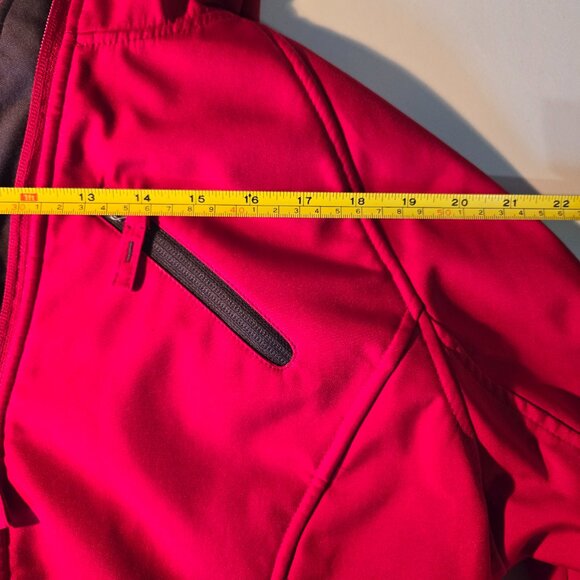 Free Tech Water Resistant XL Woman's Jacket - Picture 6 of 8